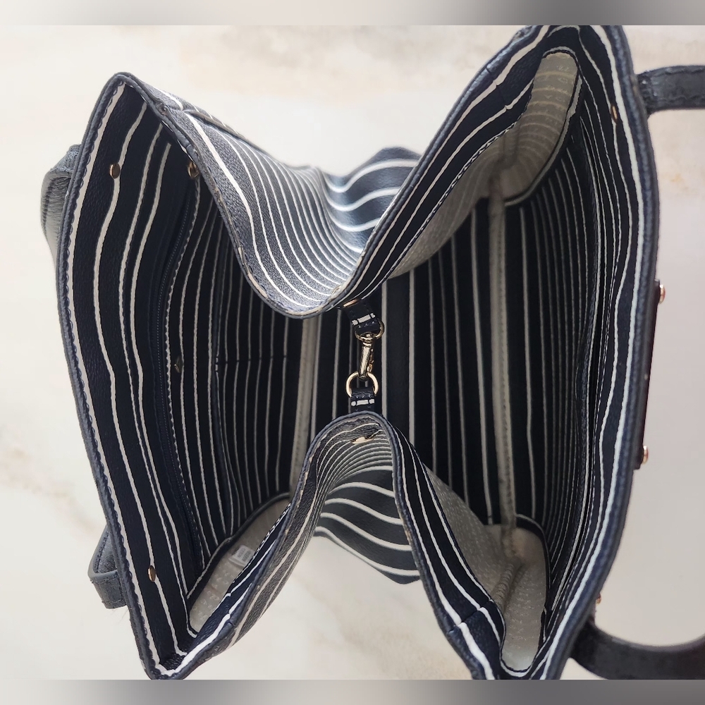 Kate Spade Navy & White Striped Bag. Unique Square Pop Open Bucket Bag Tote - Picture 7 of 14
